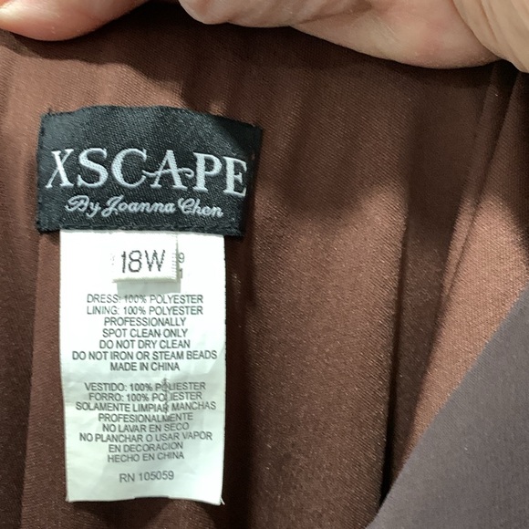 Dress - Picture 2 of 7